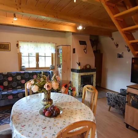 Holiday Home, Hébergement de vacances *