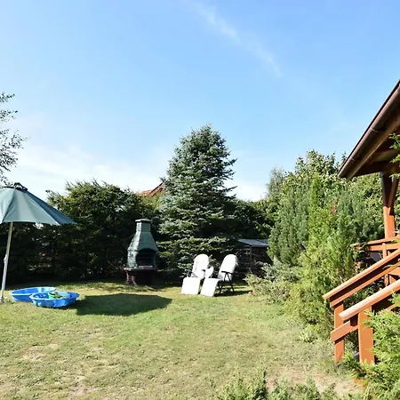 Holiday Home, Niesiolowice